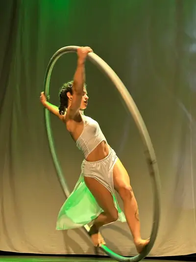 Intérpretes de Guerreras en el escenario.